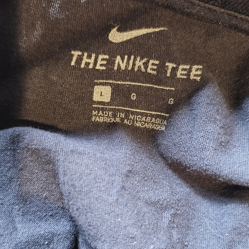 Nike Titans Henry T-Shirt Size Large
